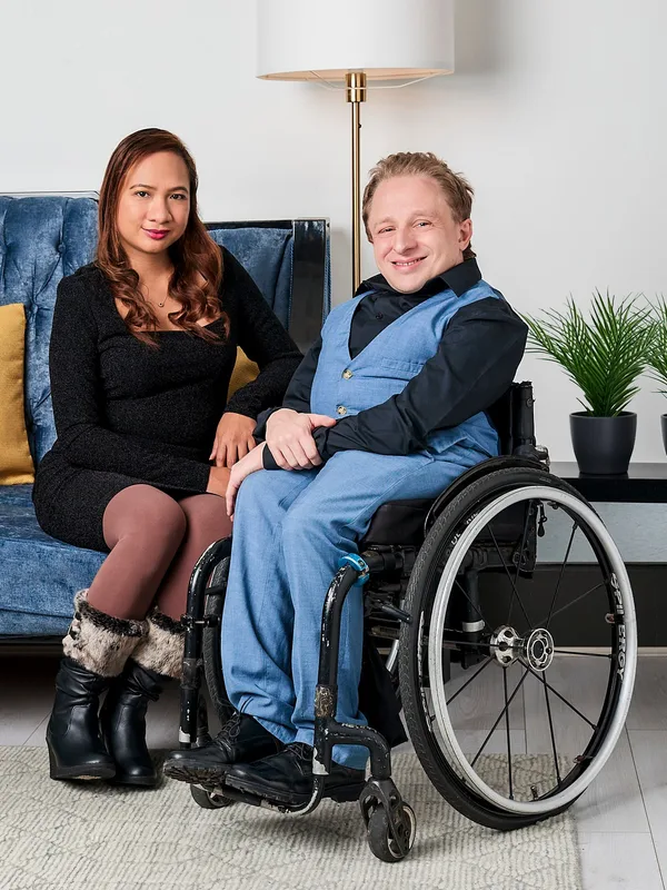 Andy & Arrah, discovery+ publicity photo