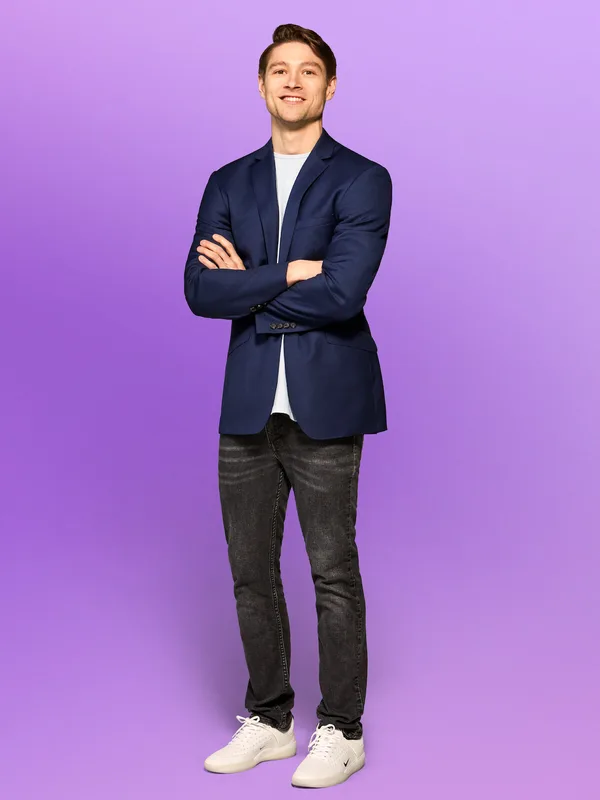 Mason, official Netflix cast portrait